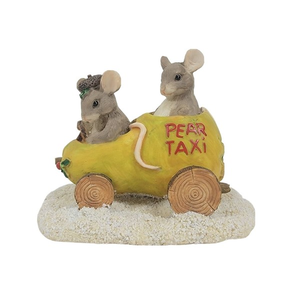 Silvestri Charming Tails Dean Griff Pear Taxi Figurine #87565 - Picture 1 of 9
